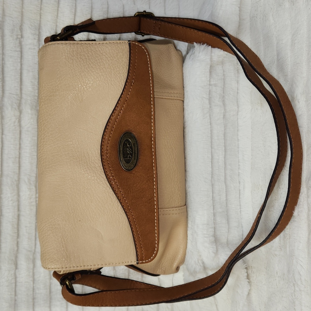 B. O. C. Potomac Flap Crossbody/Shoulder Handbag Purse, Cream & Brown